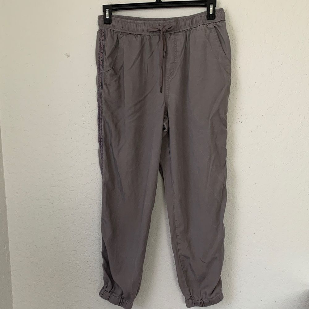 Knox Rose Still Gray Side Stripe Elastic Waist Jogger Pants Size M